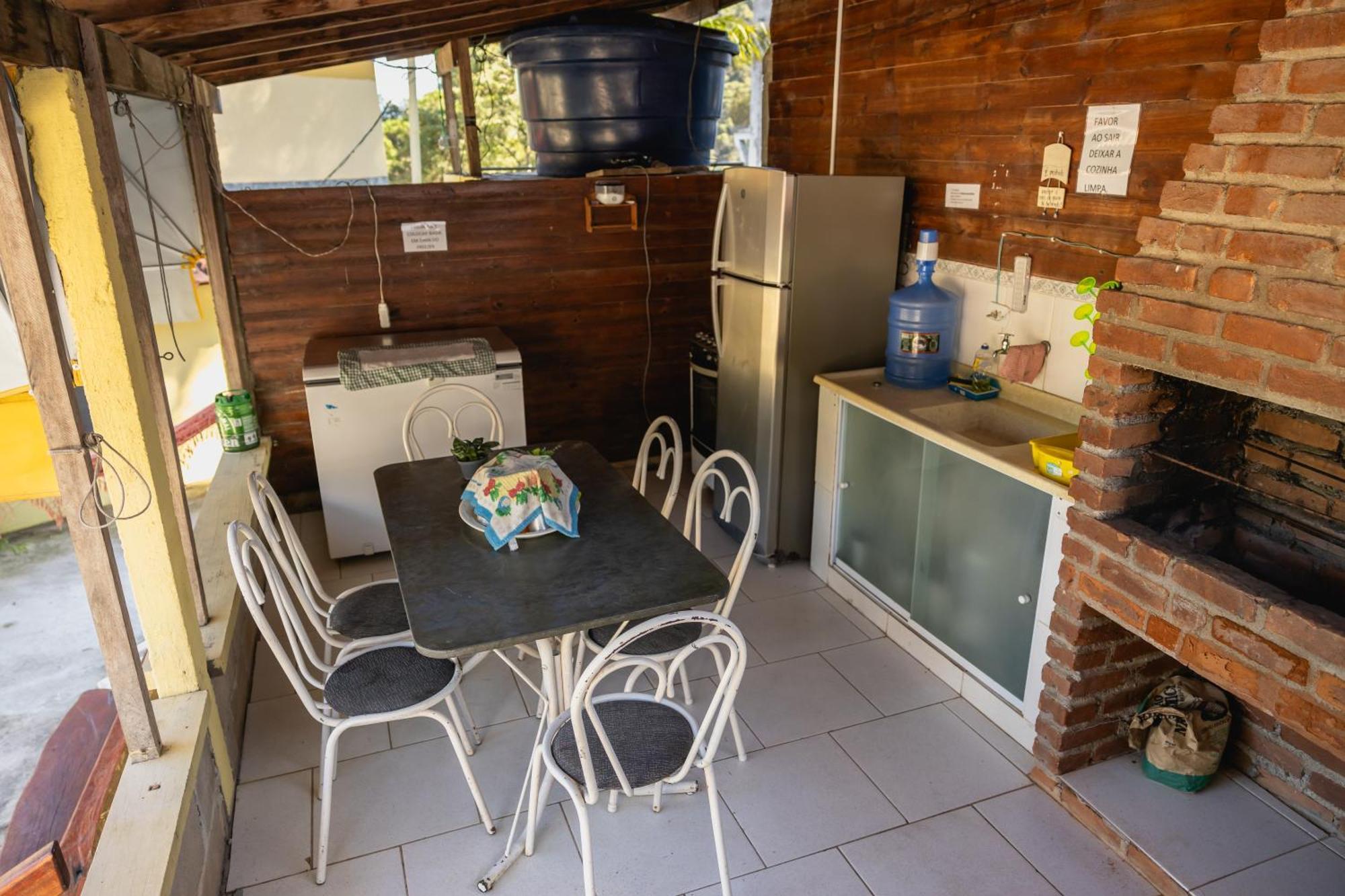 Hostel Yellow House Mg Itamonte Exterior photo