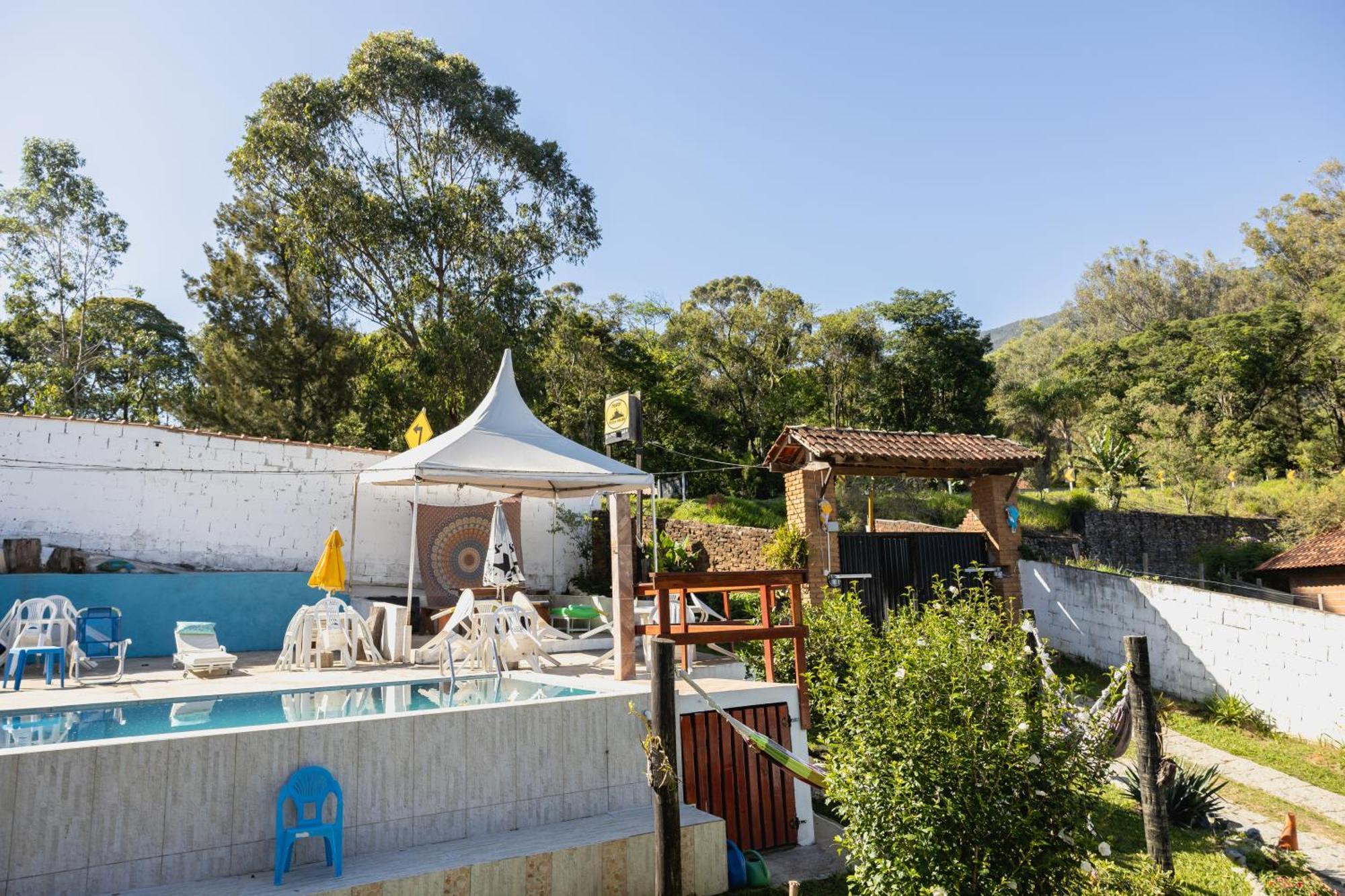 Hostel Yellow House Mg Itamonte Exterior photo