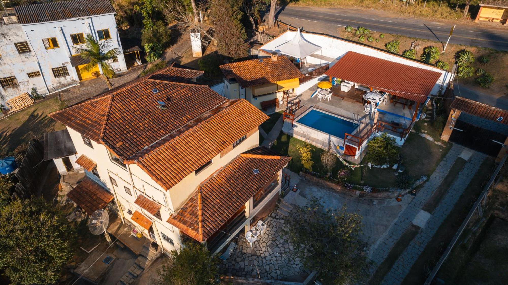 Hostel Yellow House Mg Itamonte Exterior photo