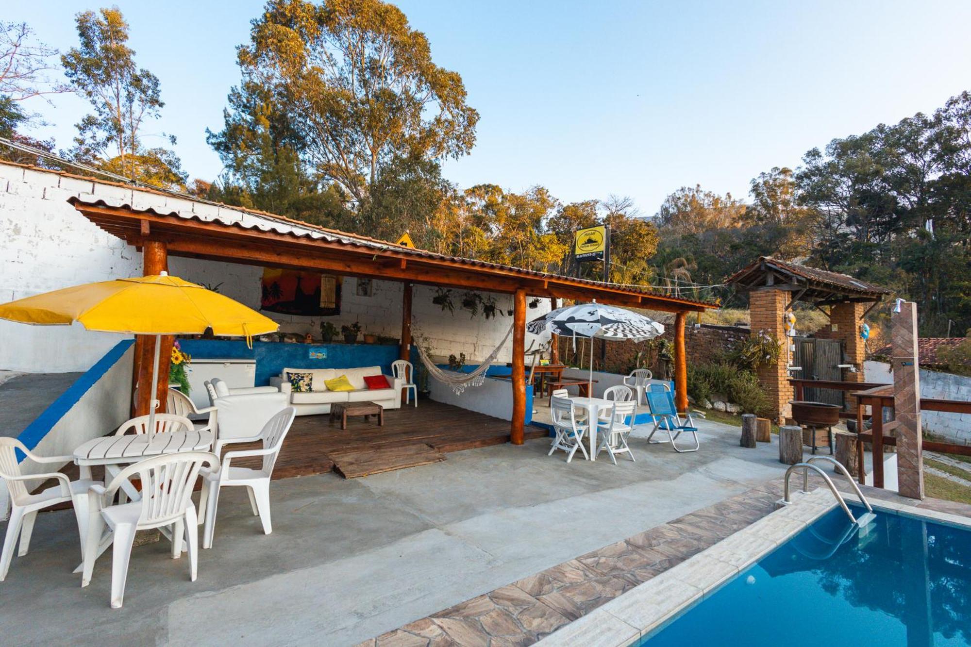 Hostel Yellow House Mg Itamonte Exterior photo